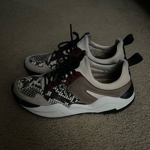 Kenneth Cole - Jogger Sneakers
